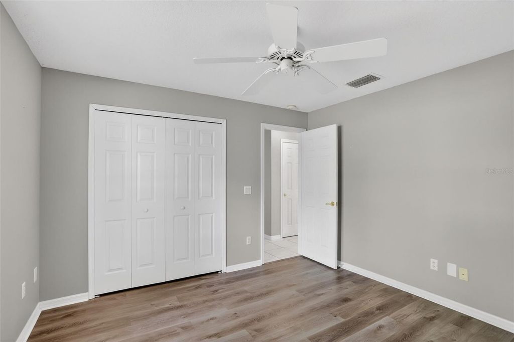 Image 37 of property listing at 8852 GREAT COVE DRIVE, Orlando, FL 32819