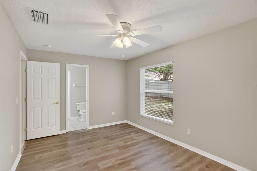 Image 43 of property listing at 8852 GREAT COVE DRIVE, Orlando, FL 32819