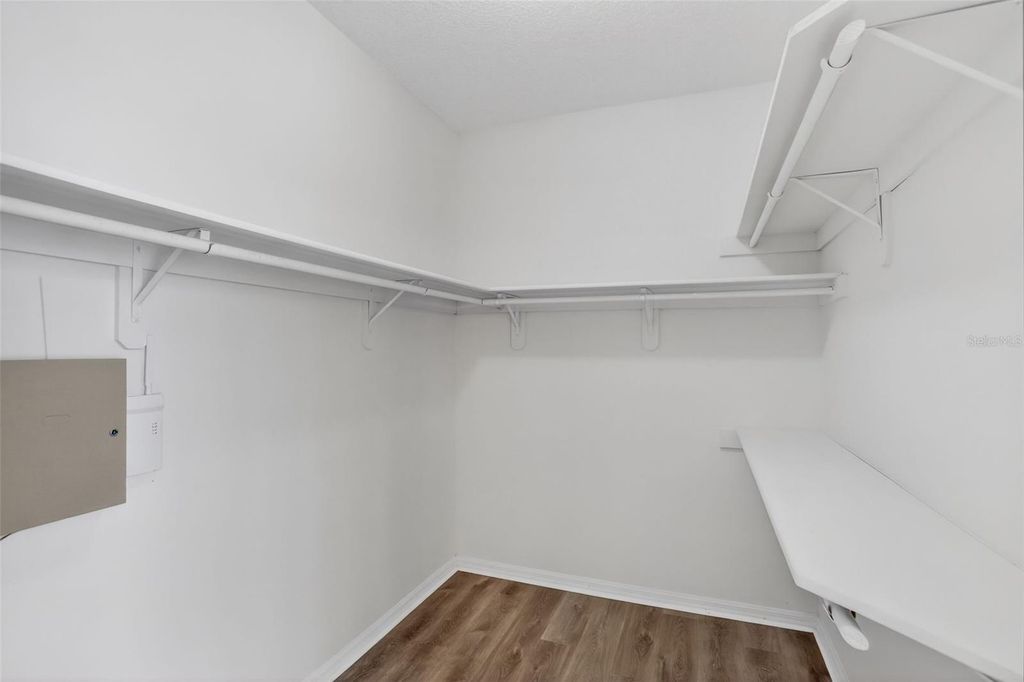 Image 46 of property listing at 8852 GREAT COVE DRIVE, Orlando, FL 32819