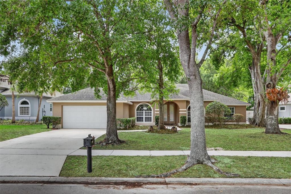 Image 50 of property listing at 8852 GREAT COVE DRIVE, Orlando, FL 32819