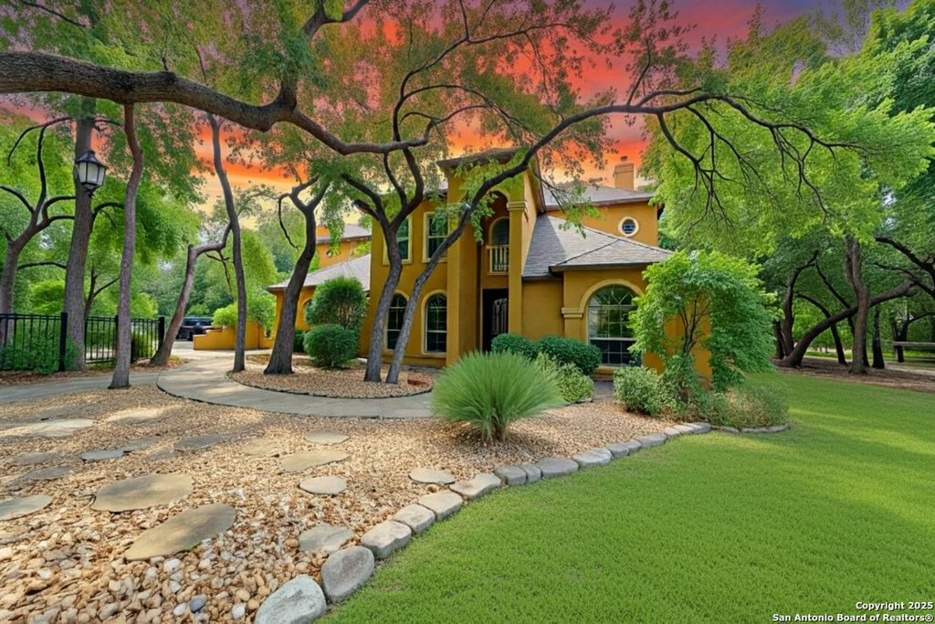 519 Long Mdw, Spring Branch, TX 78070