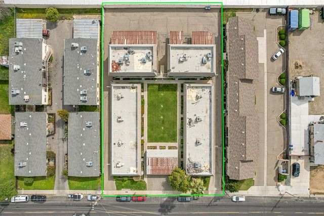 1228 Jefferson Avenue, Clovis, CA 93612