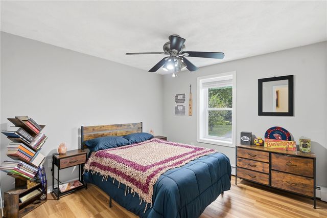9 Daisy Court, Cranston, RI 02920