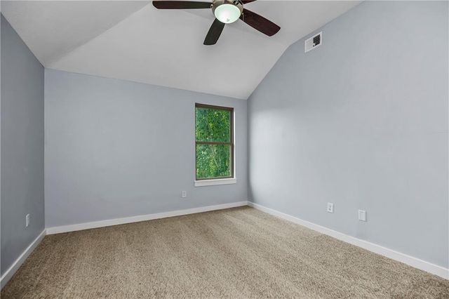 4527 Verona Drive NW, Riverside, MO 64150