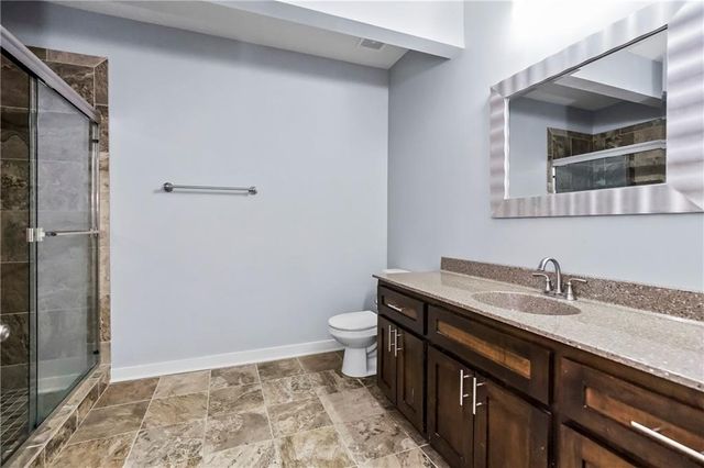 4527 Verona Drive NW, Riverside, MO 64150