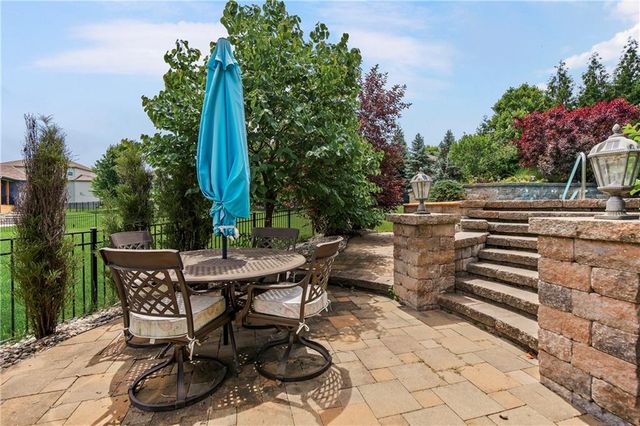 4527 Verona Drive NW, Riverside, MO 64150