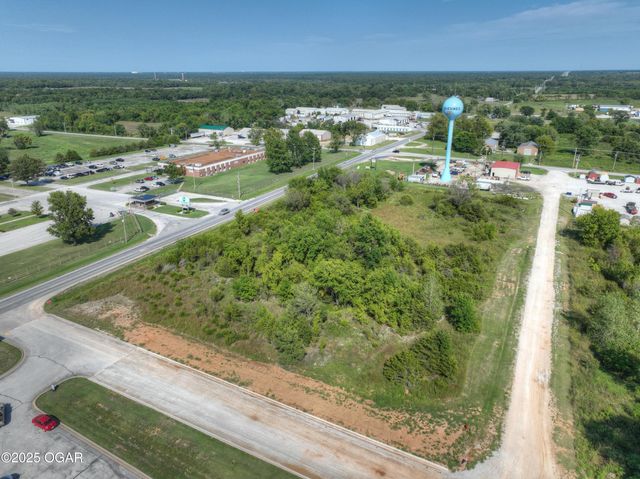 8110-8130 E 7th Street, Duenweg, MO 64841