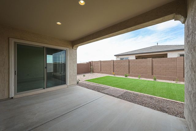 25620 N 167th Drive, Surprise, AZ 85387