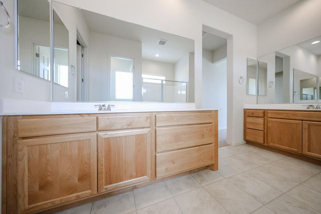 25620 N 167th Drive, Surprise, AZ 85387