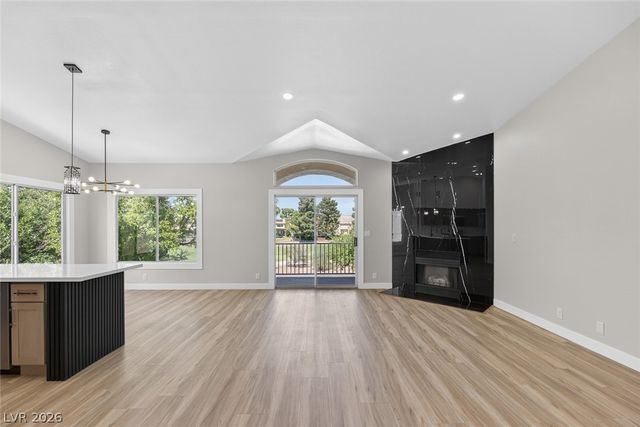 4820 Black Bear Road 201, Las Vegas, NV 89149