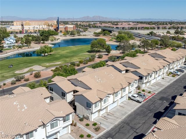 4820 Black Bear Road 201, Las Vegas, NV 89149
