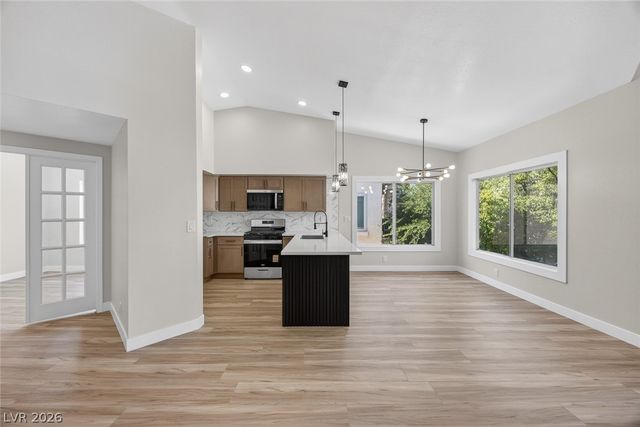 4820 Black Bear Road 201, Las Vegas, NV 89149