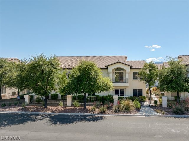 4820 Black Bear Road 201, Las Vegas, NV 89149