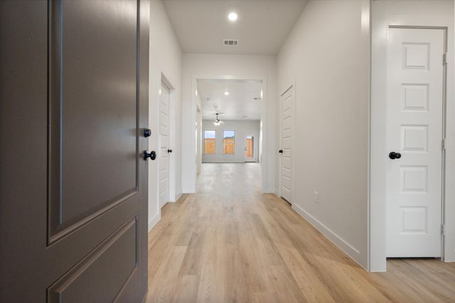 2903 Tractor Avenue, Wolfforth, TX 79382