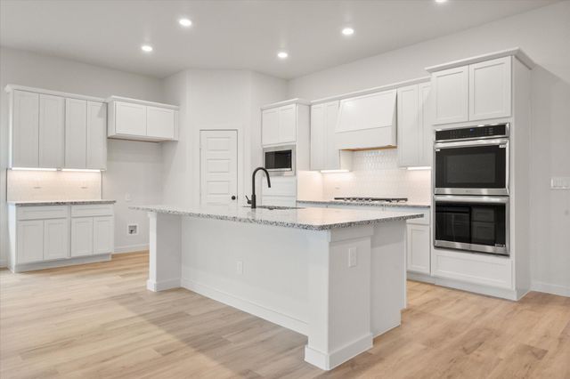 2903 Tractor Avenue, Wolfforth, TX 79382