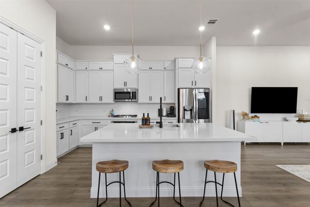 4719 Mulberry Hill Lane, Arlington, TX 76005