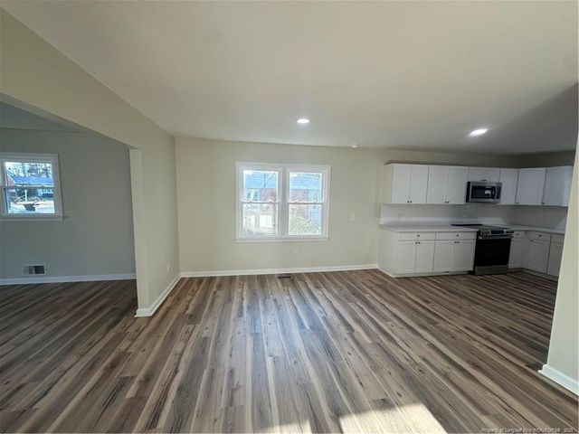 411 Lafayette Street, Clinton, NC 28328