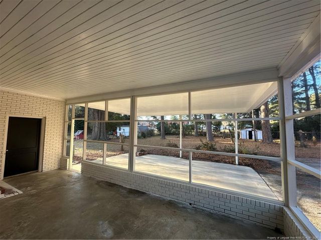 411 Lafayette Street, Clinton, NC 28328