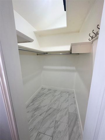 10518 Pleasanton Drive, Houston, TX 77038