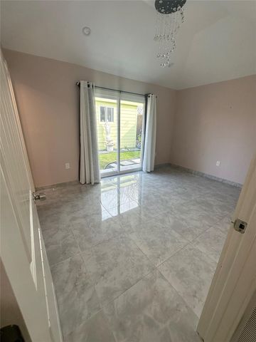 10518 Pleasanton Drive, Houston, TX 77038