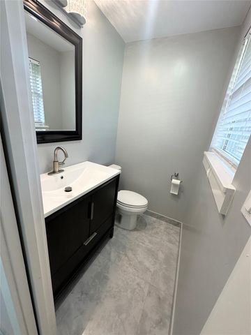 10518 Pleasanton Drive, Houston, TX 77038