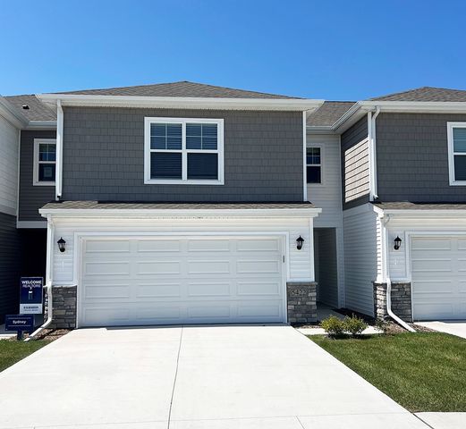 4745 170TH Place, Urbandale, IA 50323