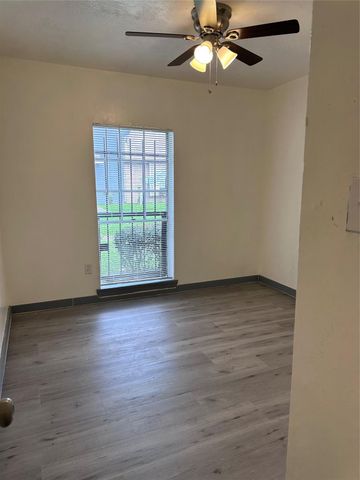 143 Casa Grande Drive 143, Houston, TX 77060