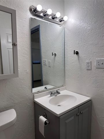 143 Casa Grande Drive 143, Houston, TX 77060