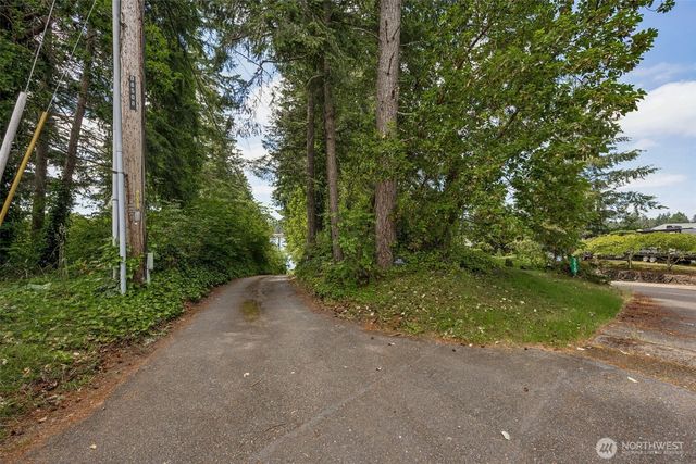 3621 Walthew Drive SE, Lacey, WA 98503