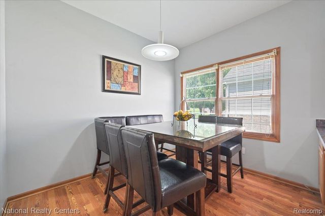 31055 Seneca Lane, Novi, MI 48377