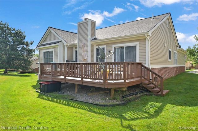 31055 Seneca Lane, Novi, MI 48377