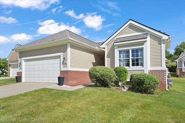31055 Seneca Lane, Novi, MI 48377