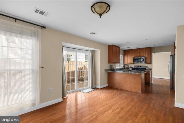 408 FOXRIDGE DR SW, Leesburg, VA 20175