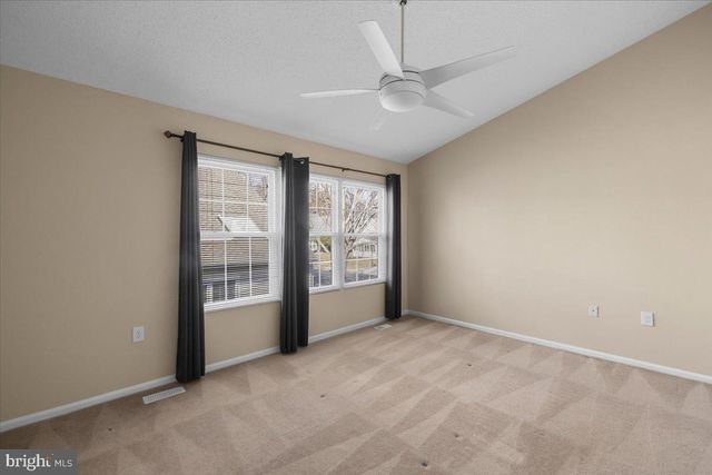 408 FOXRIDGE DR SW, Leesburg, VA 20175