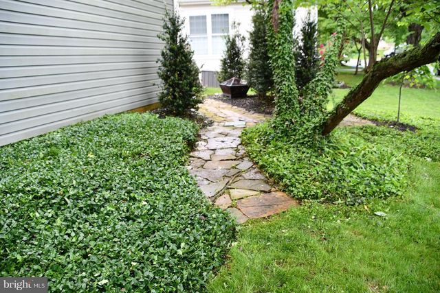 408 FOXRIDGE DR SW, Leesburg, VA 20175