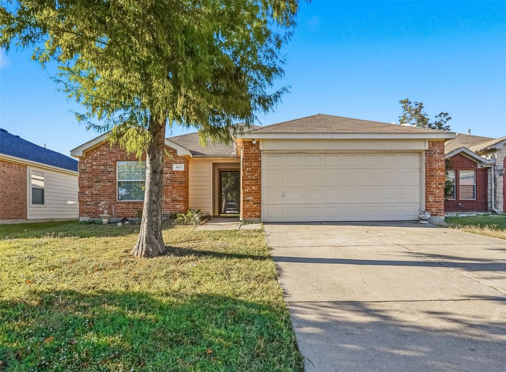 1011 Hampton Drive, Forney, TX 75126