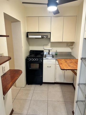 244 SW 3rd Place, Dania Beach, FL 33004