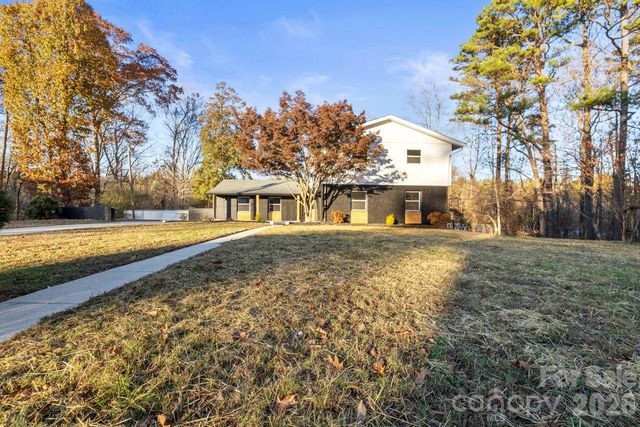 335 Eastcliff Drive SE, Concord, NC 28025