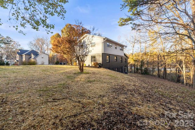 335 Eastcliff Drive SE, Concord, NC 28025