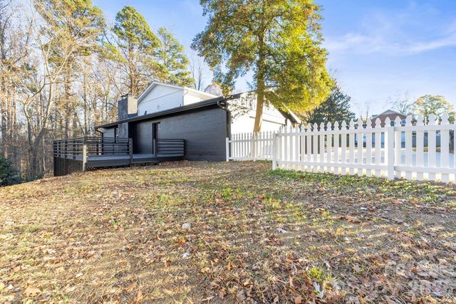 335 Eastcliff Drive SE, Concord, NC 28025