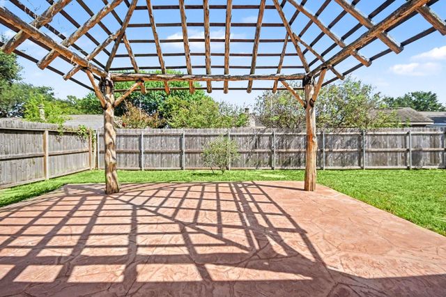 4010 Bluebonnet Trail, Deer Park, TX 77536