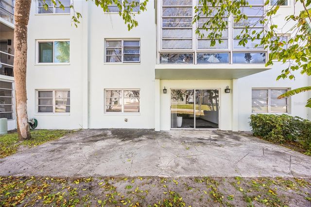 100 WAVERLY WAY 201, Clearwater, FL 33756