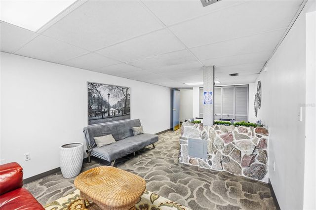 100 WAVERLY WAY 201, Clearwater, FL 33756