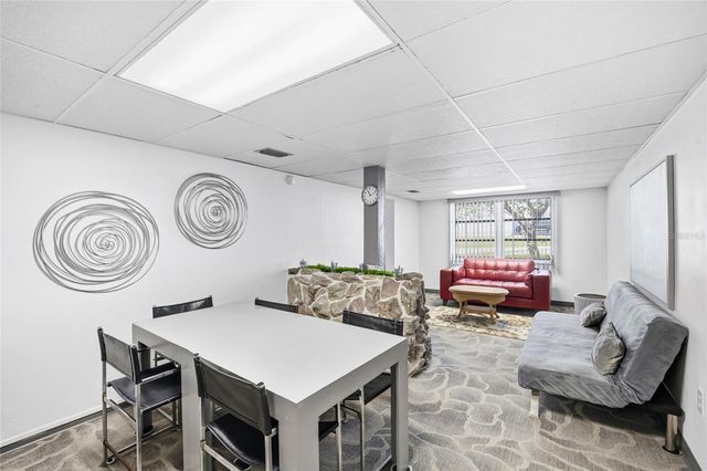 100 WAVERLY WAY 201, Clearwater, FL 33756