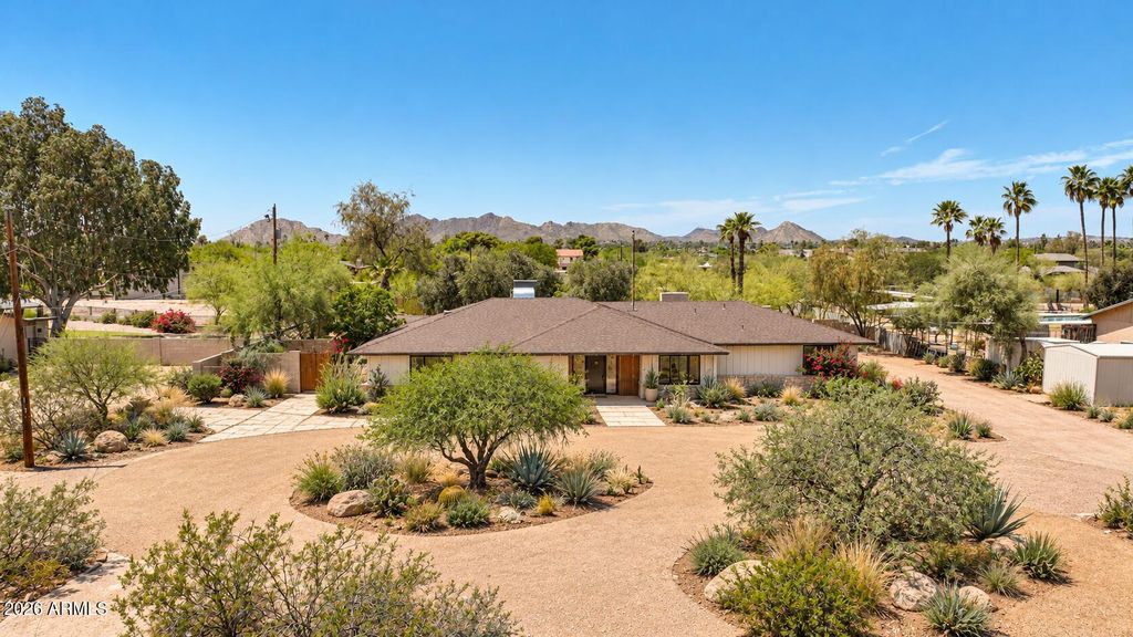 10036 N 39TH Street, Phoenix, AZ 85028 — photo 2