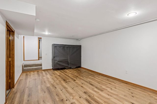 3012 Walter Street, Maplewood, MN 55109