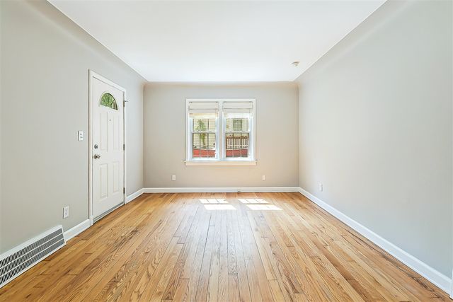1320 Collegewood Street, Ypsilanti, MI 48197