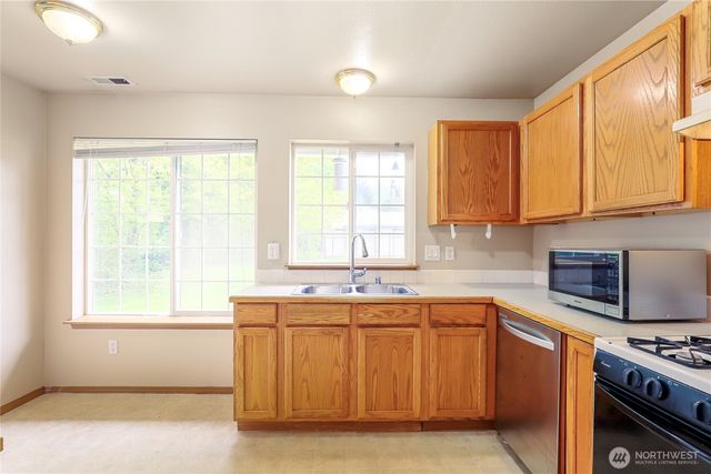 533 Forest Park Street, Port Orchard, WA 98366