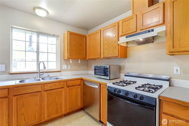 533 Forest Park Street, Port Orchard, WA 98366