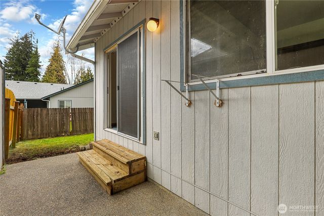 533 Forest Park Street, Port Orchard, WA 98366